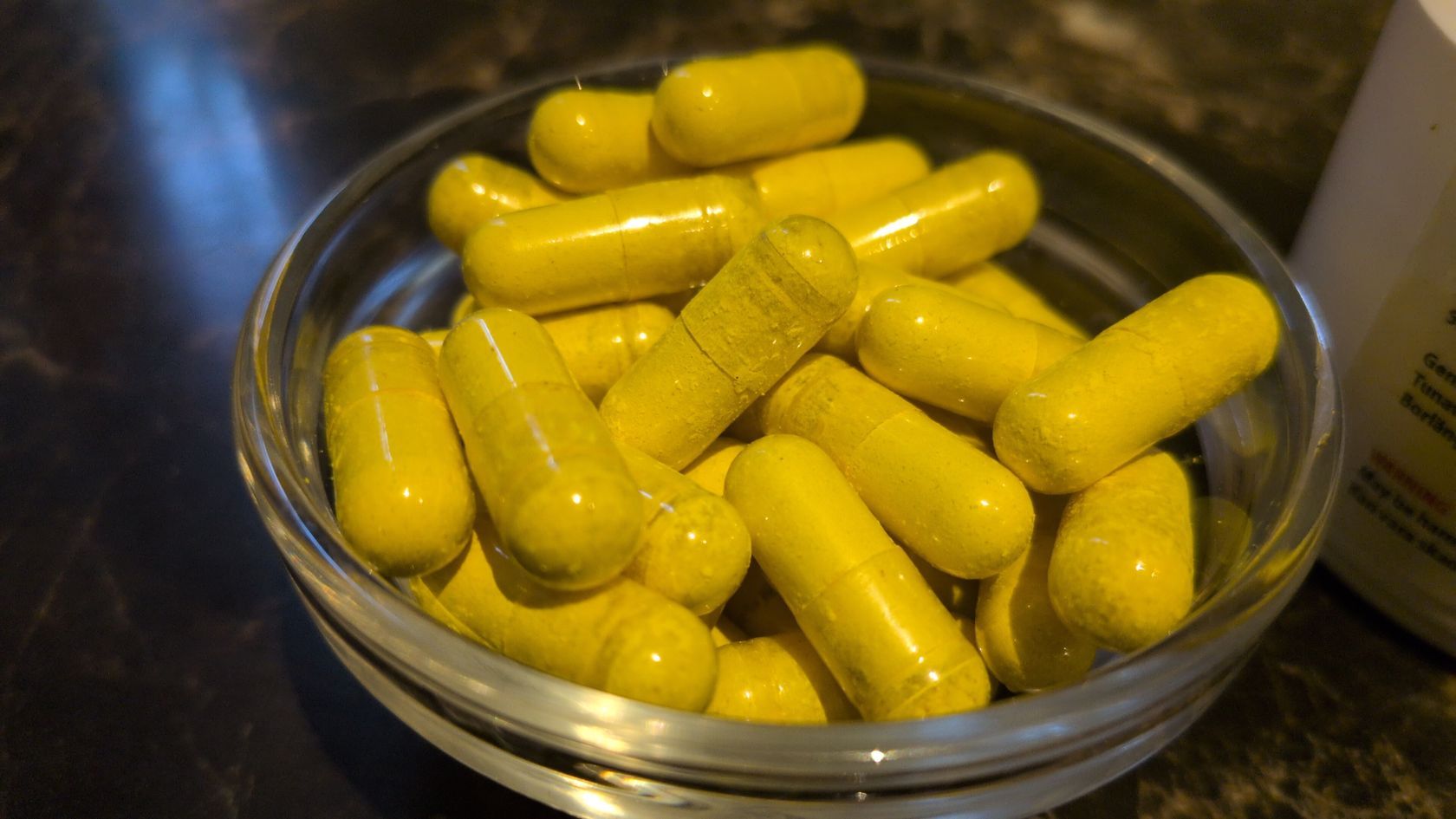 Berberīns: cukurs, zarnas un aukstās rokas — molekula, kas ne visiem patīk